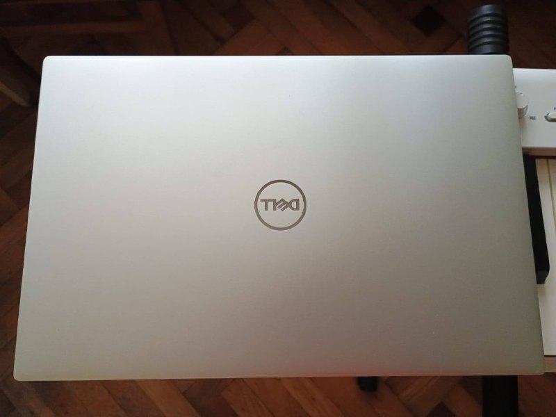 Ноутбук DELL XPS 15 2