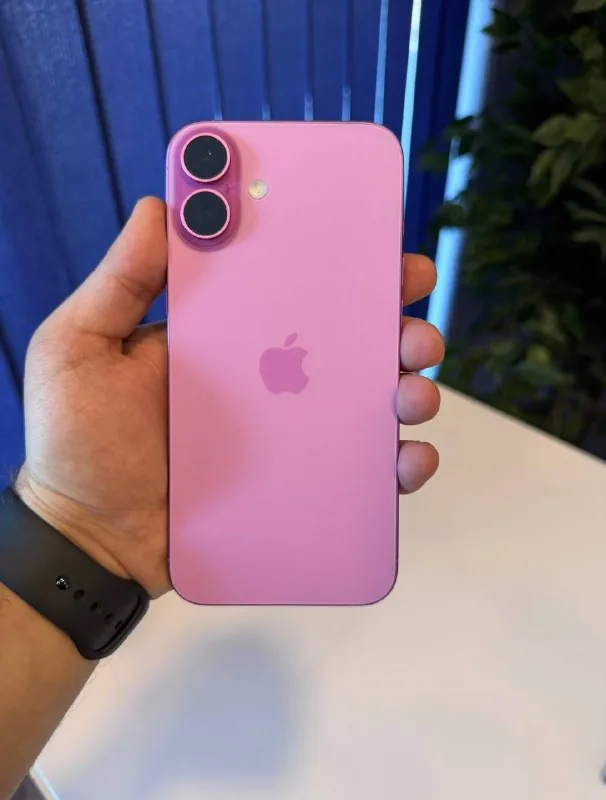 iPhone 16 Plus Pink 128GB 1
