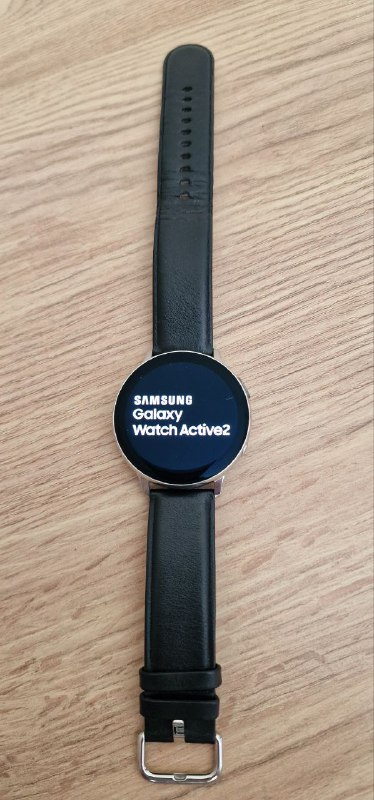 Galaxy Buds Live, Samsung wireless charger, Galaxy Watch Active 2 6