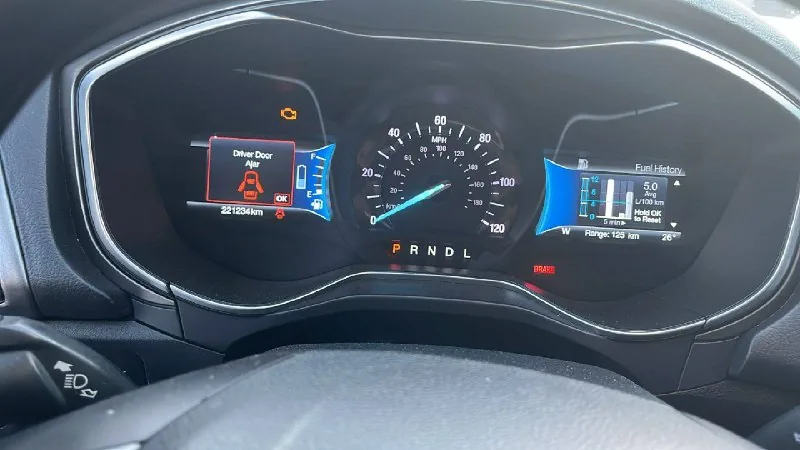 Ford Fusion 2018, гибрид 2.0 7