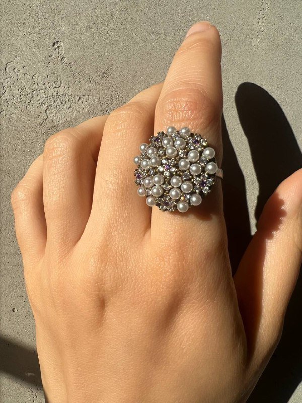 Колечко с кристаллами и мини-жемчужинками размер 17,5 2