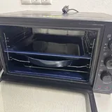 Стол, микроволновая печь, корзина для белья 7