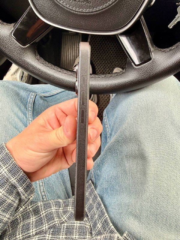 iPhone 17 4
