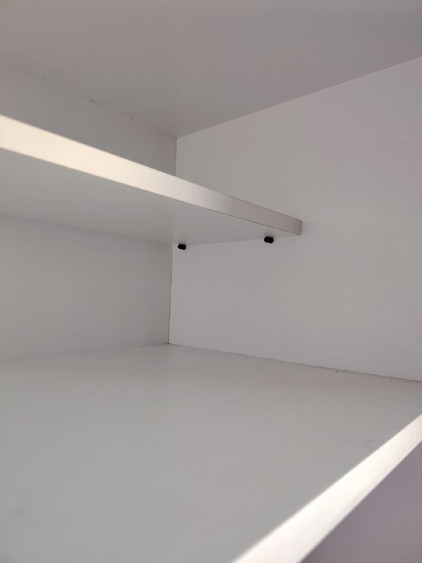 стеллаж, матрас, зеркало 2