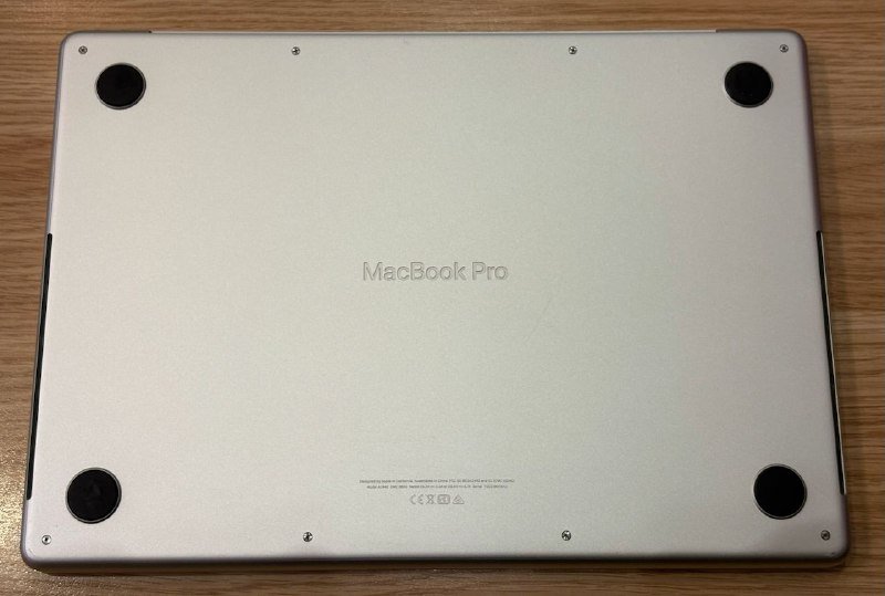 MacBook Pro 14" Apple M1, 16GB RAM, 512GB SSD 5