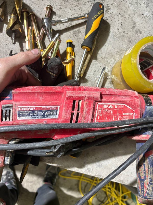 Перфоратор EMTOP 2