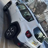 Jeep Renegade 4