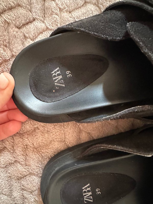 Сарафан M, шорты L, боди L, шлепанцы 39 3