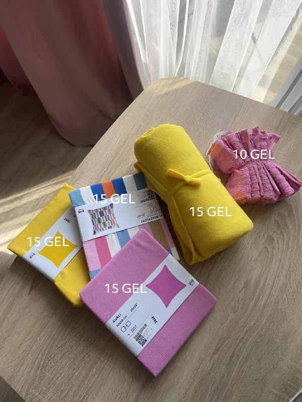 Различные домашние текстильные и декоративные предметы