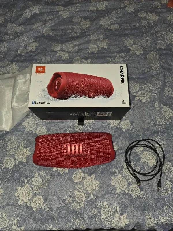 JBL Charge 5