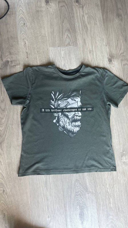 Мужская футболка размер L цвета хаки