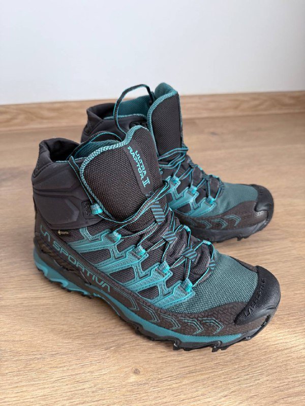Треккинговые ботинки женские Ultra Raptor II Mid Wide Woman GTX