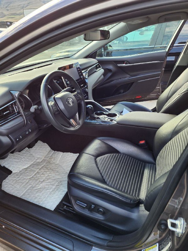 Toyota Camry 2022 г. 2.5 гибрид 4