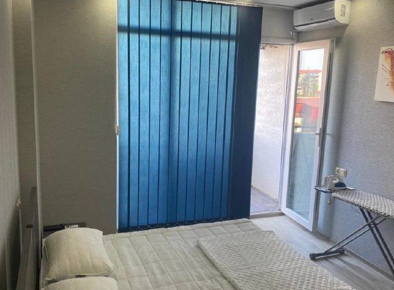 Студия с зонированной спальней вблизи Grand Mall 6