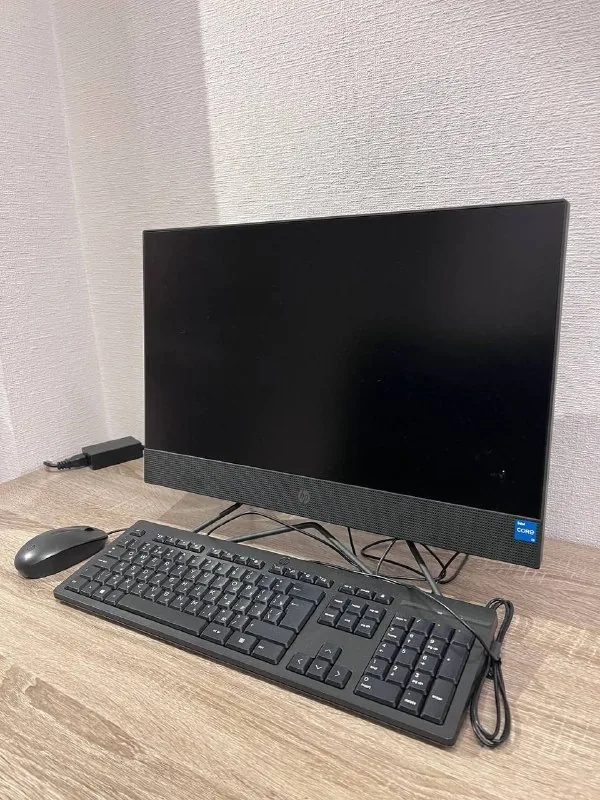 HP 200 G4 All-in-One компьютер