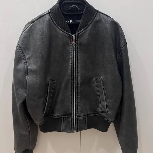 Кожаный бомбер Zara