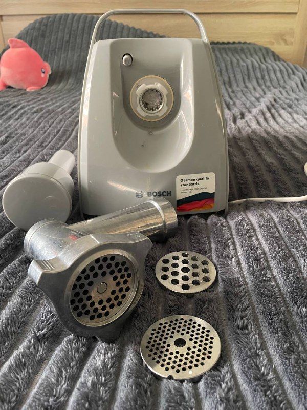 Мясорубка Bosch ProPower MFW 66020 2