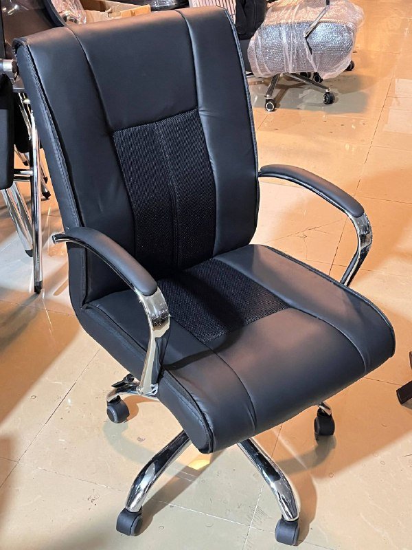 офисное кресло