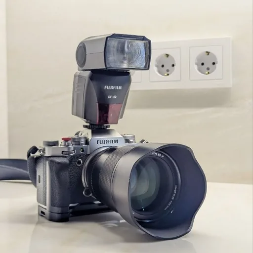 Фотоаппарат Fujifilm X-T4, объектив Viltrox 75mm, комплект