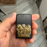 Куртка adidas, пиджак Henderson, кроссовки Levis, Zippo, настолка 10