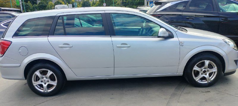 Opel Astra H 2010 года 5