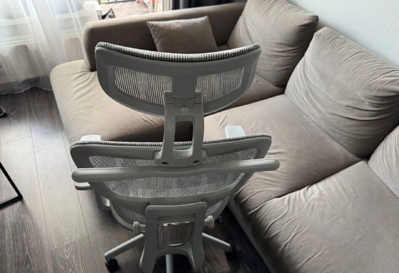 Эргономичный компьютерный стул с подставкой для ног 2