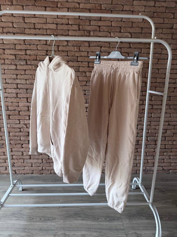 худи с штанами, штаны карго, легкая рубашка