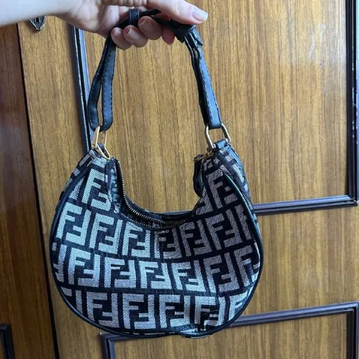 Сумочка Fendi