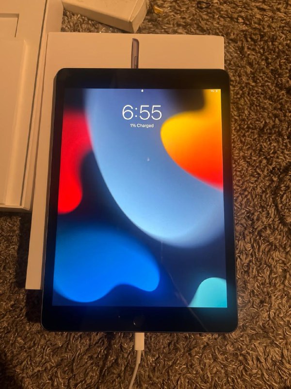 Macbook Air M1 Silver 8gb 256gb, Ipad 9th 64gb space gray 2