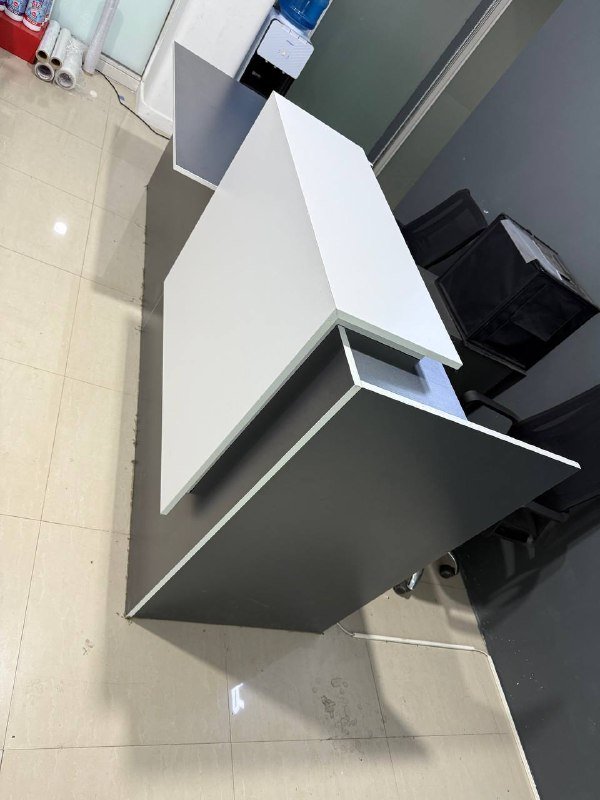 Офисный стол