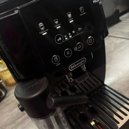 Кофемашина DeLonghi