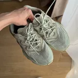 Кроссовки Adidas 2
