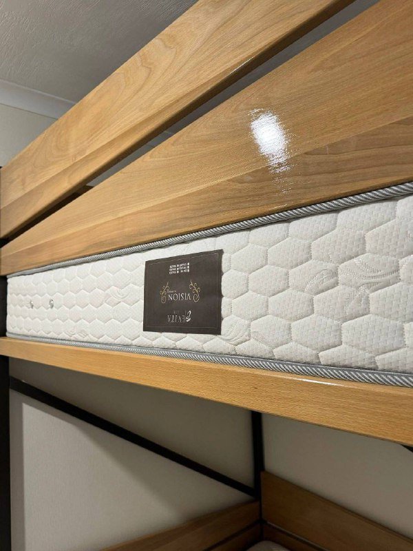 Двухъярусная кровать с матрасами 2