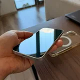 iPhone 13 4