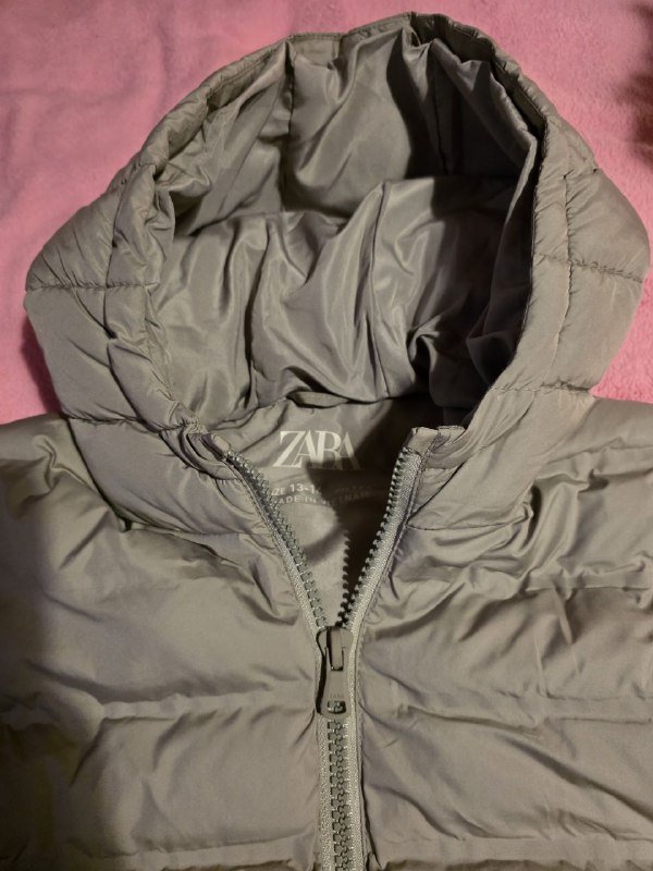 Жилет Zara с капюшоном размер 42-44 2