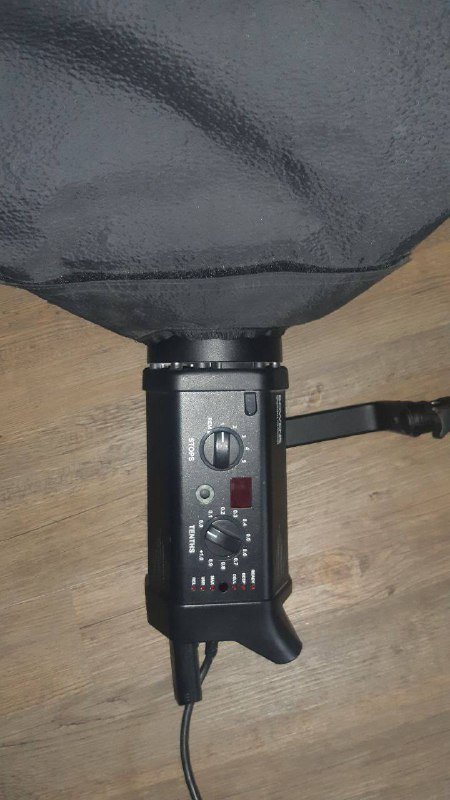 Профессиональный студийный фото свет Bowens с софтбоксом и триггерами 2