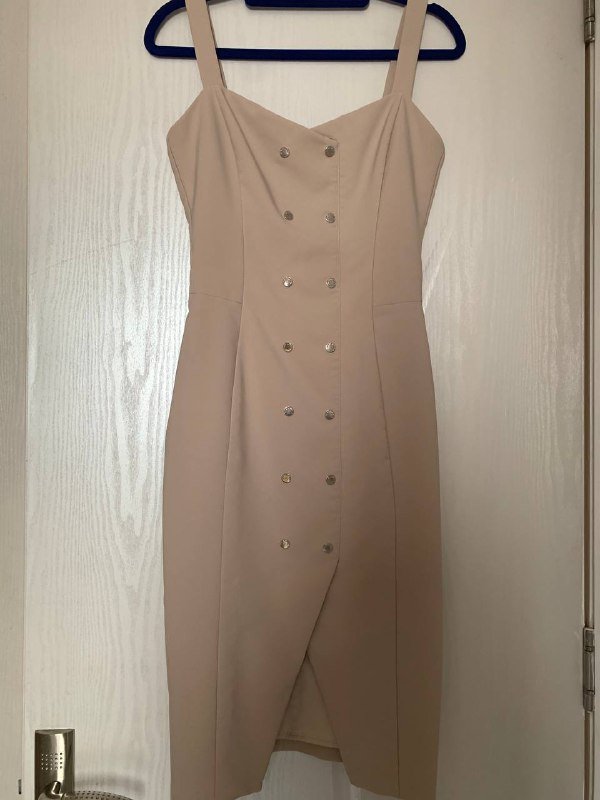 Платья, рубашка, джинсы, шорты, леггинсы, жилетка