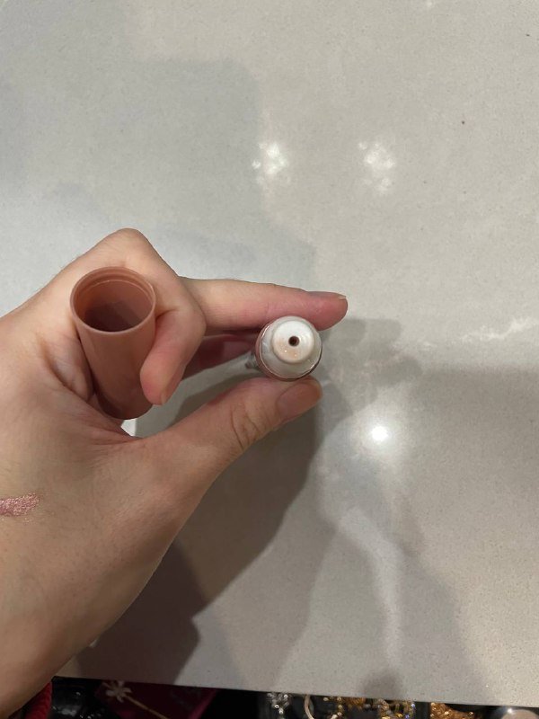 Хайлайтер essence Baby Got Glow 3