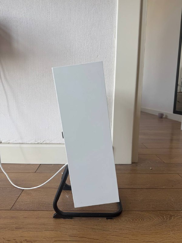 MIDI клавиатура Akai MPK Mini MK 3, колонка IKEA Eneby30 4