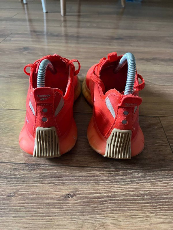 Кроссовки Reebok оригинал размер 37,5 4