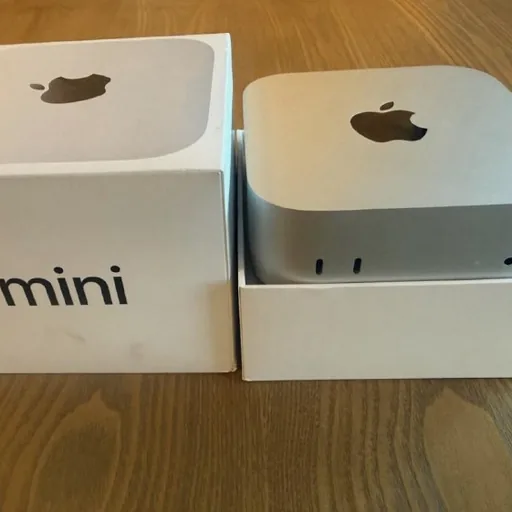Apple Mac Mini M4 512GB, Apple Magic Trackpad 3, Logitech MX Master 4, Apple 140W charger