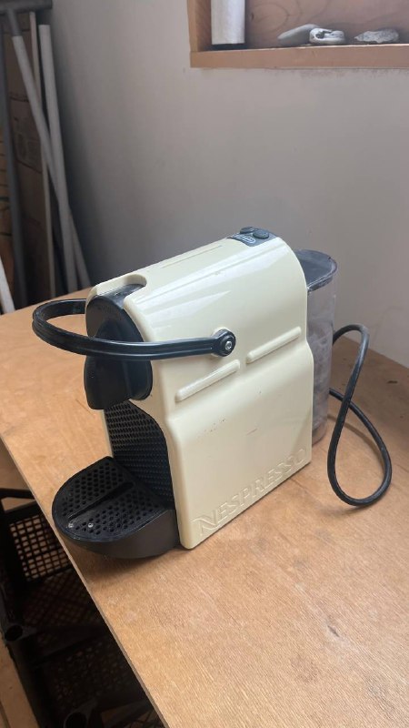 Кофемашина Delonghi Nespresso 3