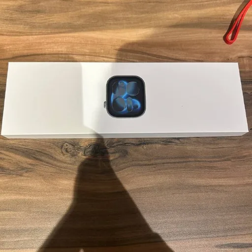 Apple Watch, ремешки и зарядка
