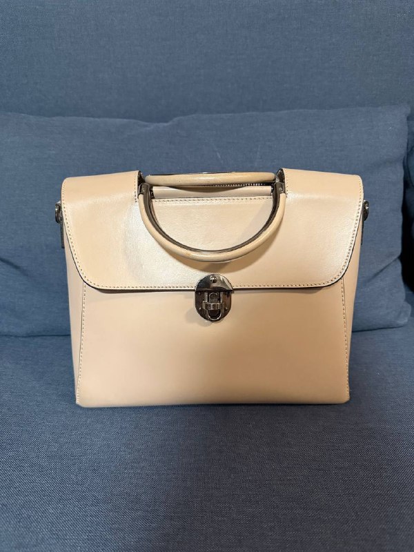Кожаная сумка итальянского бренда, бананка Massimo Dutti кожа
