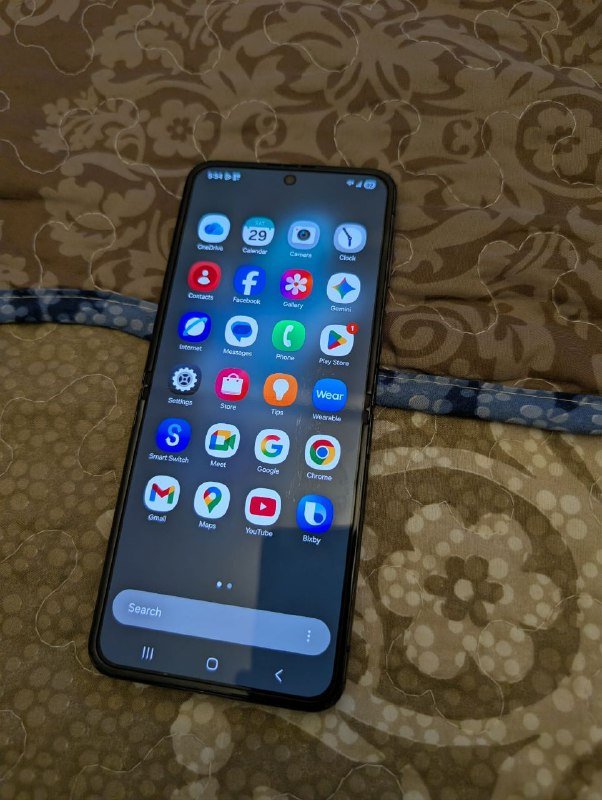 Samsung Galaxy Z Flip 4 6