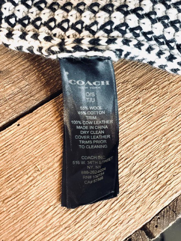 Вязаная шапка Coach с кожаной нашивкой 4