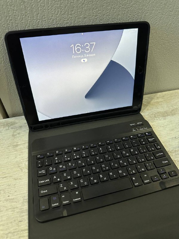 Чехол с беспроводной bluetooth клавиатурой для iPad