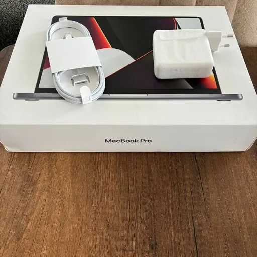 Зарядка, коробка MacBook Pro