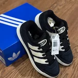 Adidas Women's Sneakers 6