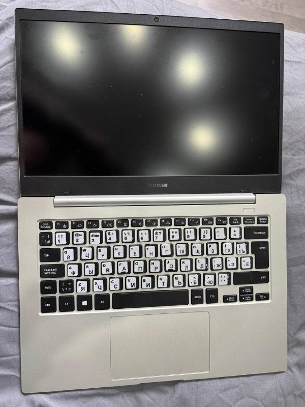 Офисные ноутбуки Lenovo и Samsung 3